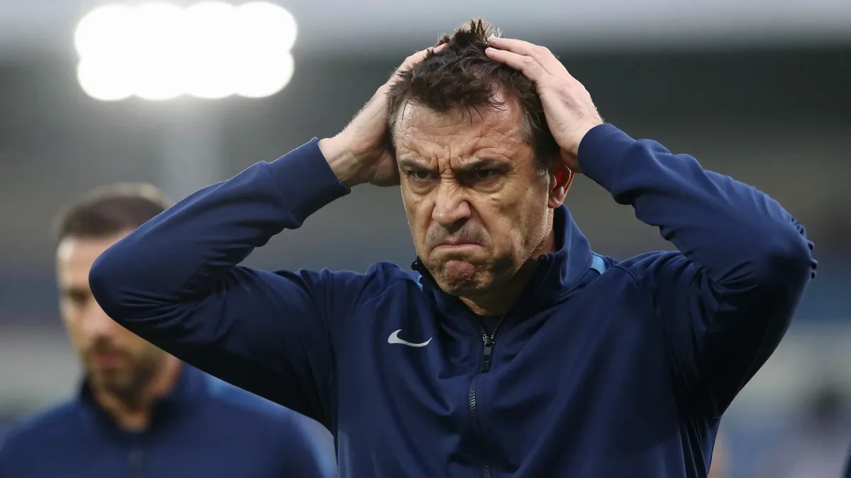 Lee Clark frustrated as Hartlepool fall to Sutton